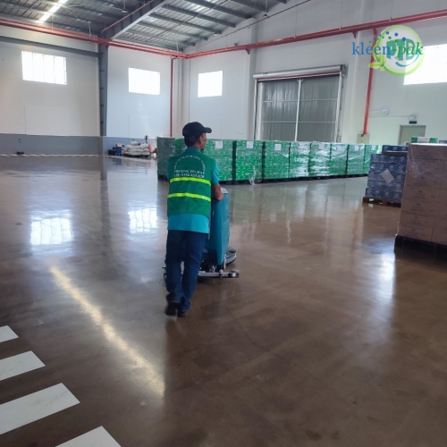 Dịch Vụ duy trì chà sàn cho nhà xưởng